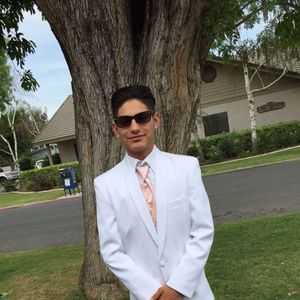 Meet your Posher, Fernando